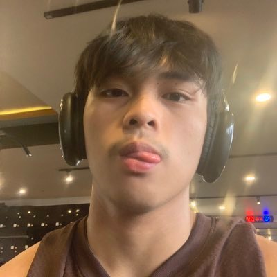 _tobshtt's profile picture