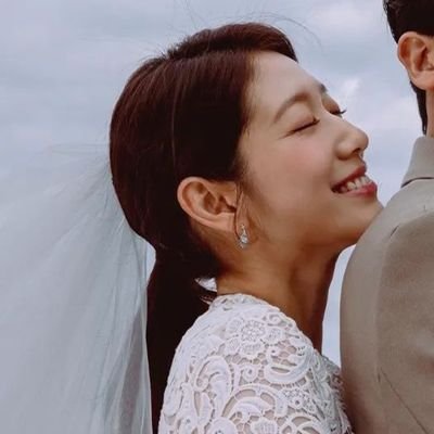 《le🌷》miss hong & heated rivalry's profile picture