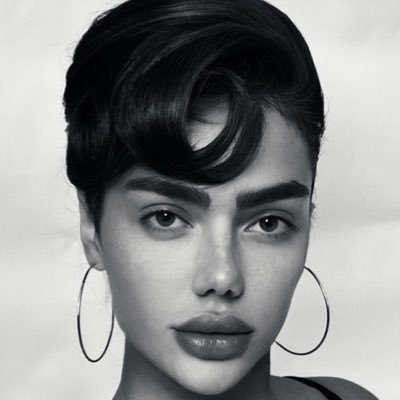 ManaMandegar's profile picture
