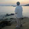 V's profile picture