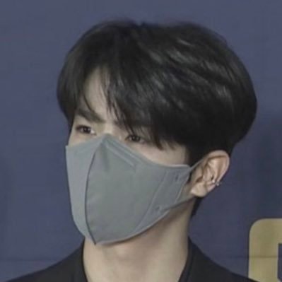 h's profile picture