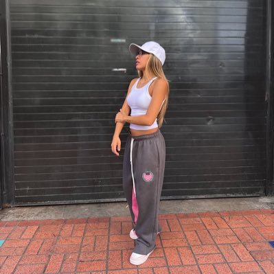 alondrisaa's profile picture