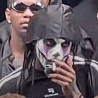 La vida es mierda's profile picture