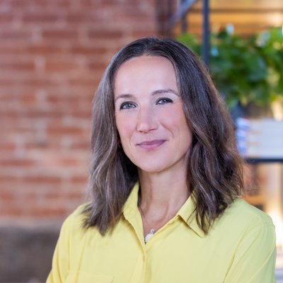 angela strange's profile picture