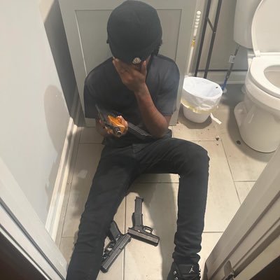living off BBA🩸's profile picture