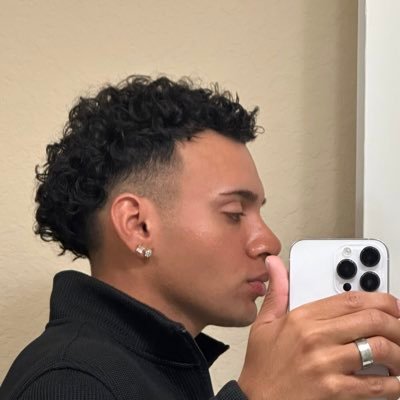 Latino J's profile picture