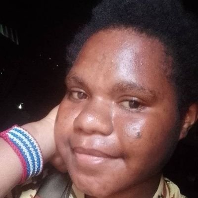 papua black whit's profile picture