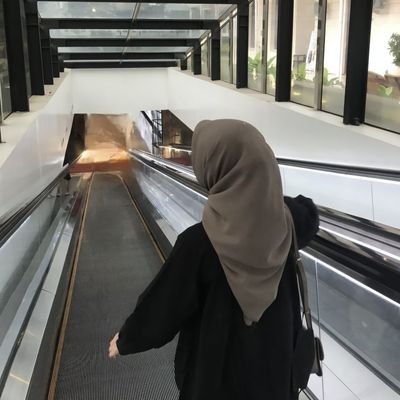 Zeyna_b1n's profile picture