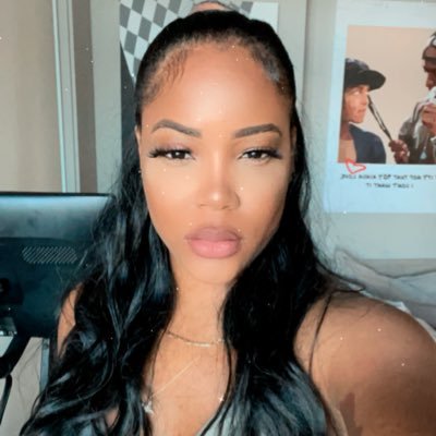 B's profile picture