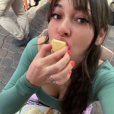 KellySnowBunny1's profile picture