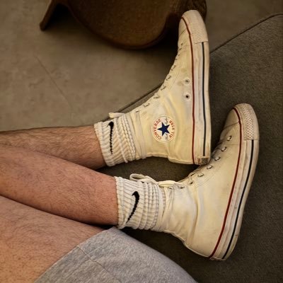 unisneakerboi22's profile picture