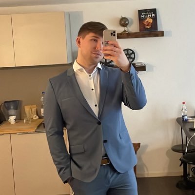 Robin 🍂's profile picture