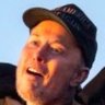 Фото профиля Elon jumping like an imbecile