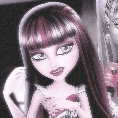 ⋆.ೃ Draculaura⁷ ࿔*:・'s profile picture