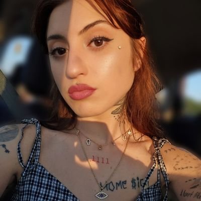 vela 🕯's profile picture
