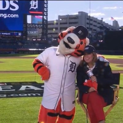 fox2deena's profile picture