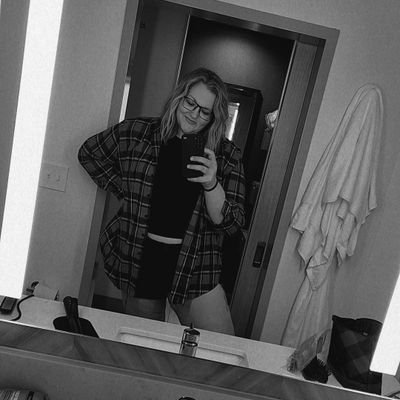 𝕀𝕠𝕨𝕒 ℂ𝕠𝕦𝕟𝕥𝕣𝕪 ℂ𝕦𝕥𝕚𝕖's profile picture