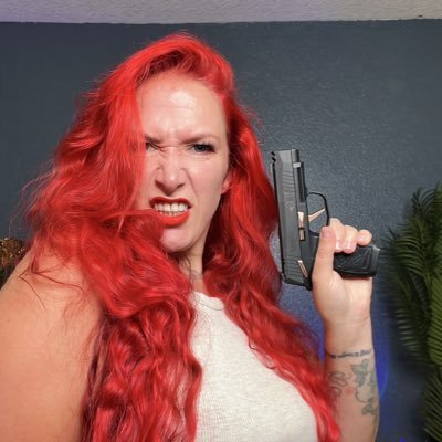 BaraQueenbee's profile picture