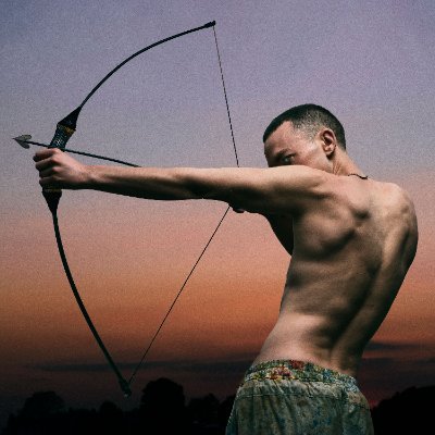 olly alexander's profile picture
