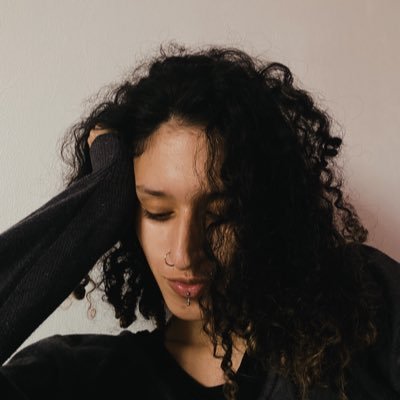 BEA TRIZ ☆ TAROT ★'s profile picture
