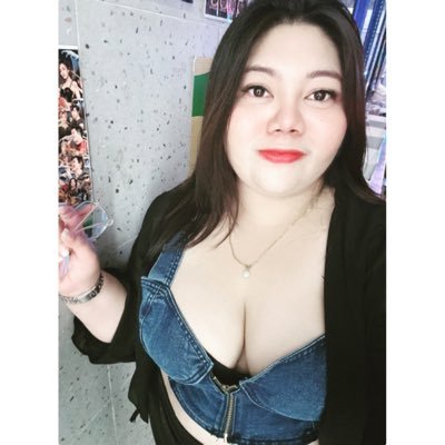 ค น ข า ย เ ว ล า 🌻🖤's profile picture
