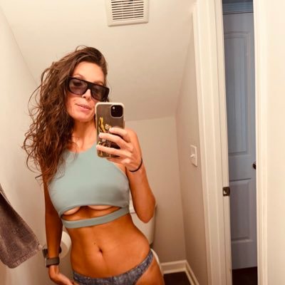 Bunnyisacommie's profile picture