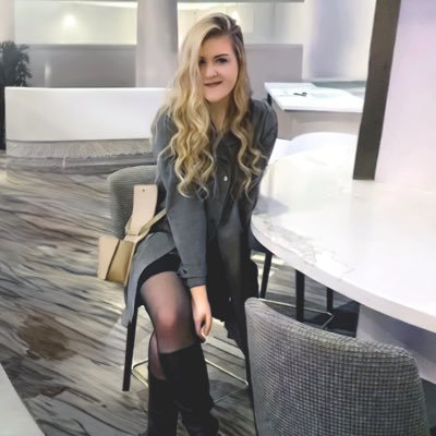 _axtina's profile picture