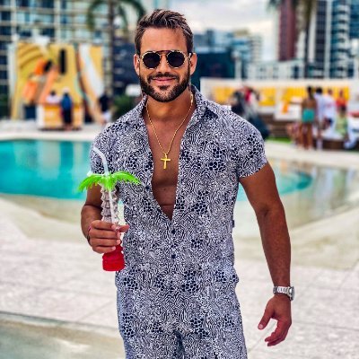 Robbie Oz's profile picture