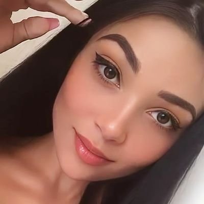 🤍 Julia's profile picture