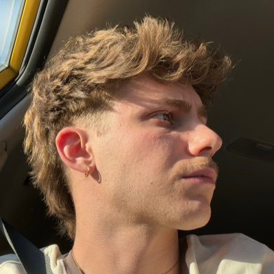 M A N U ❤️🔥's profile picture