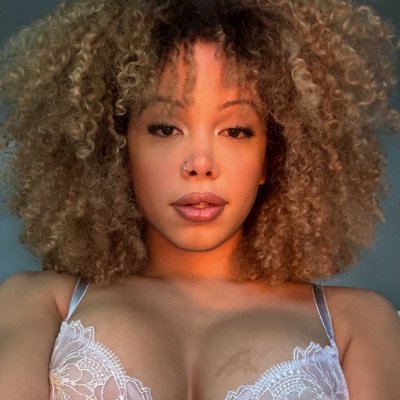 eew_its_elli's profile picture