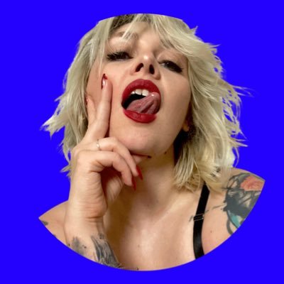 LuciaSwings's profile picture
