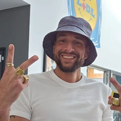 Zav Le Clown's profile picture