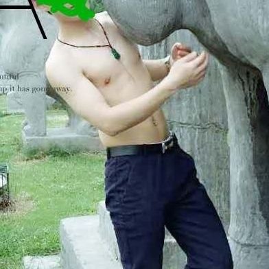 qwe1220105's profile picture