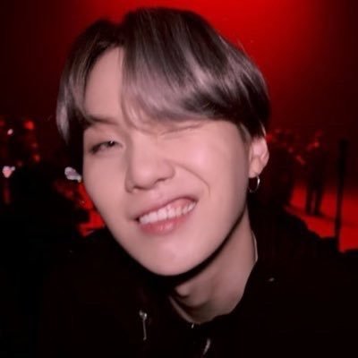 petal 🕯️'s profile picture