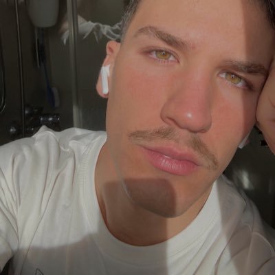 javivvega_'s profile picture