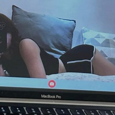 liv is not home yet's profile picture