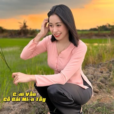 CẨM VÂN MIỀN TÂY's profile picture