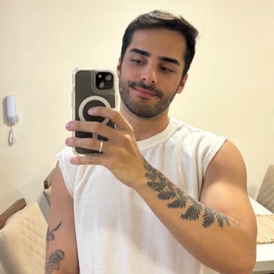 vh's profile picture