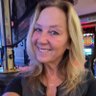 Profilbild von DONNA LEFEVRE