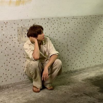 이녈's profile picture