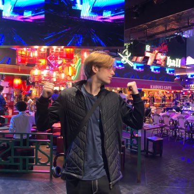 DikkePlofKip's profile picture