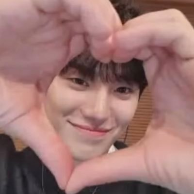 mel 🌹's profile picture