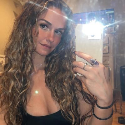 ๐๐๐๐๐ถ ๐ ๐๐๐๐๐.'s profile picture