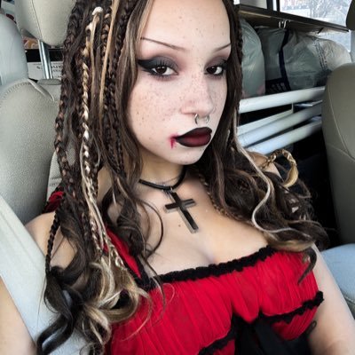helena ‎ᯓ⋆.𐙚˚ ᡣ𐭩 .𖥔˚'s profile picture