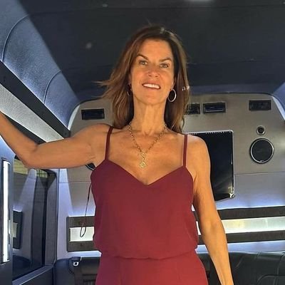 The Mary Burke33's profile picture