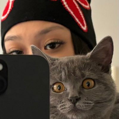mademoiselleluh's profile picture