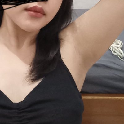 YorWives's profile picture