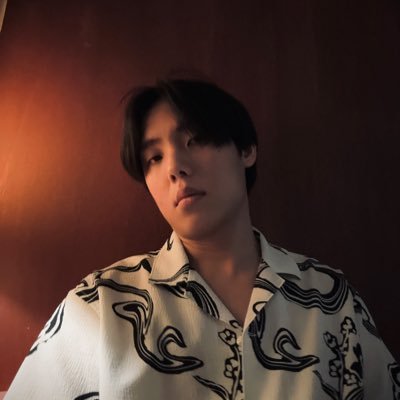 NATHAKORN's profile picture