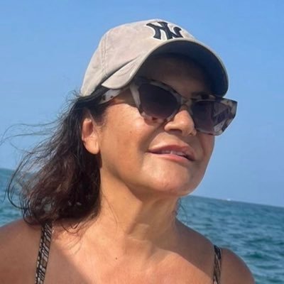 iane_menezes's profile picture